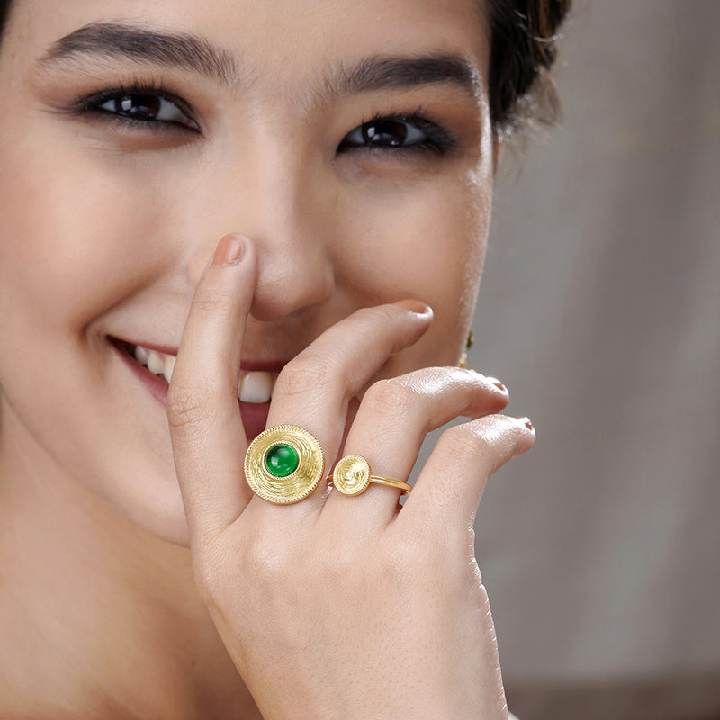 Green Glass Stone Textured Ring