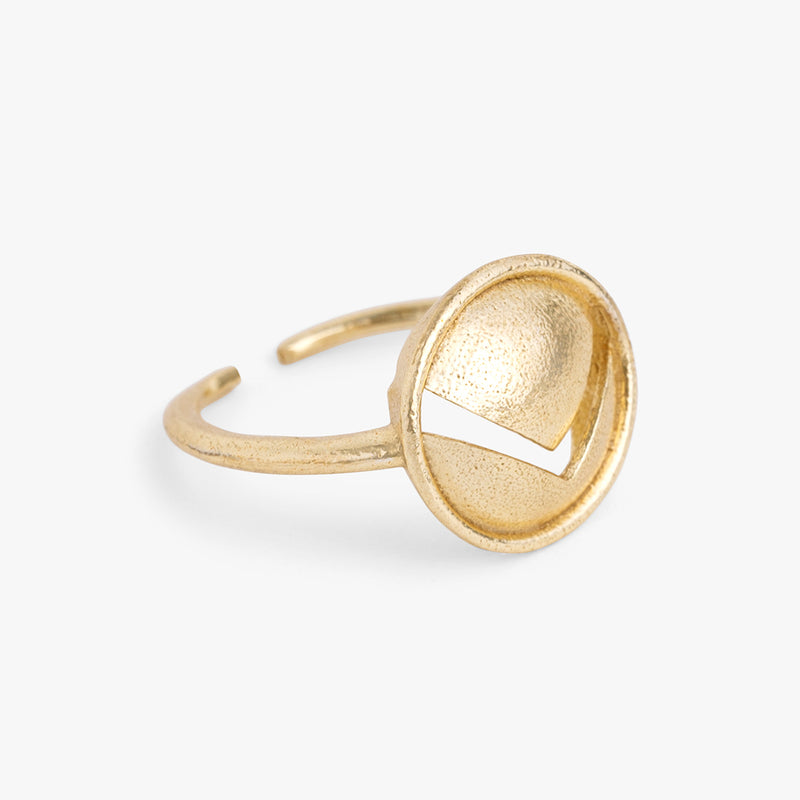 Minimal Chevron Ring - Gold