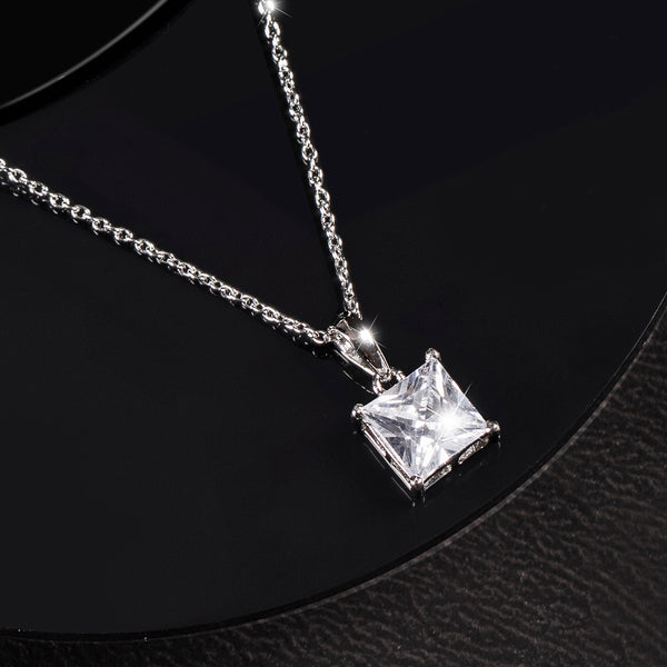 Minimal White Zircon Silver Necklace