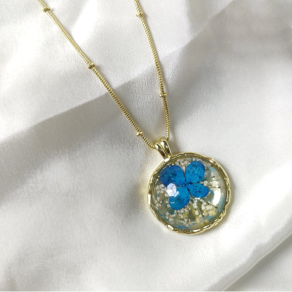 Blue Dry Flower Textured Necklace