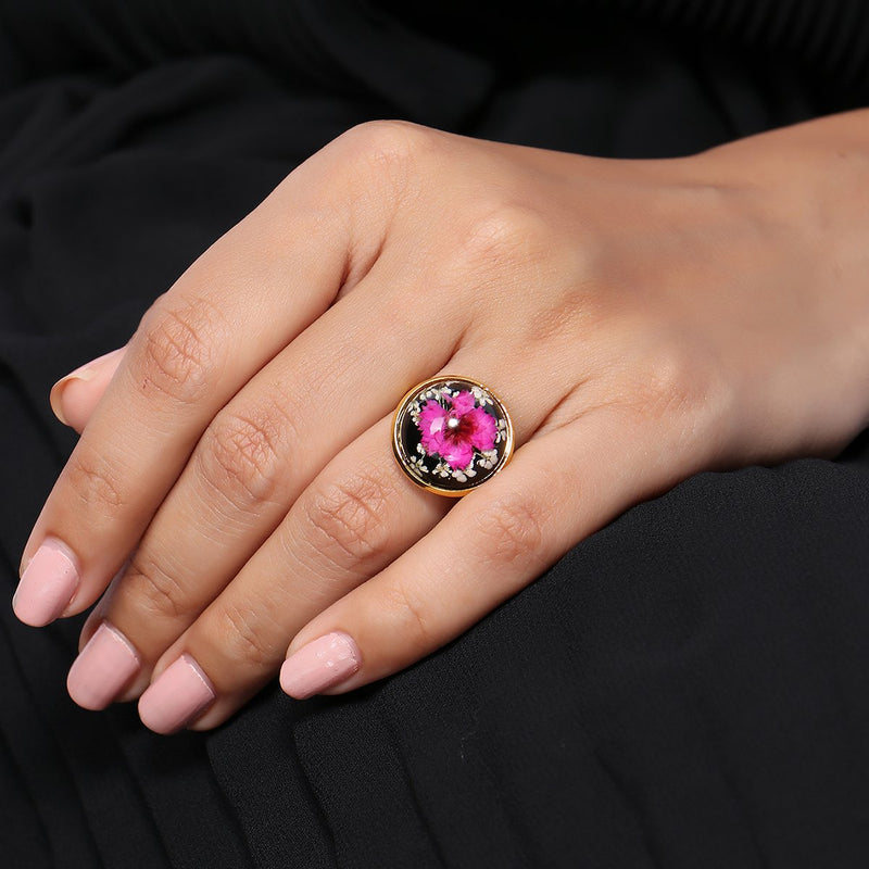 Pink & White Dry Flower Ring
