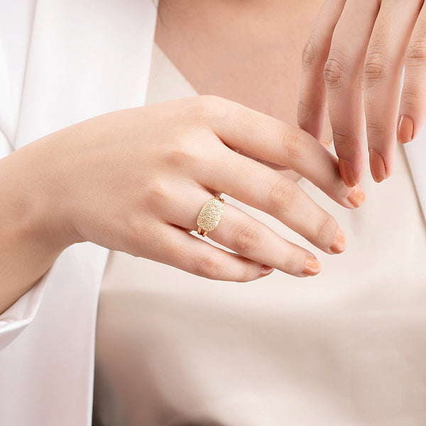 Textured Minimal Ring - Gold