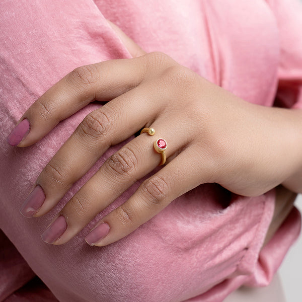 Minimal Dark Pink Quartz Ring